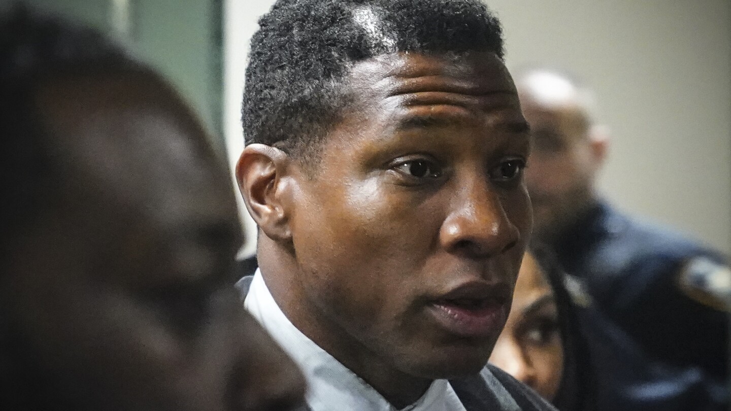 Featured image for Jonathan Majors' Trial Unveils Disturbing Texts and Emotional Courtroom Scenes