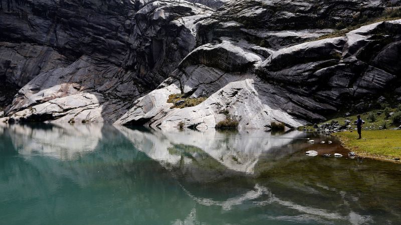 Peru's Water Reserves Plummet as Glaciers Melt at Alarming Rate