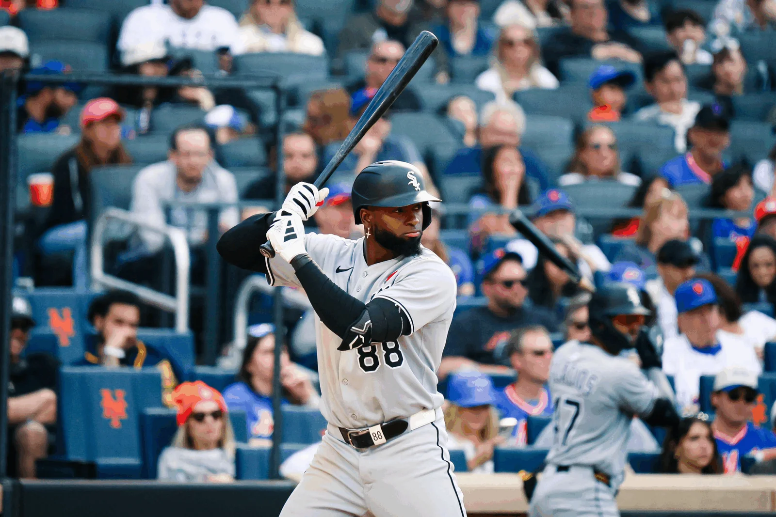 Mets Build Center Field Anchor Around Luis Robert Jr.