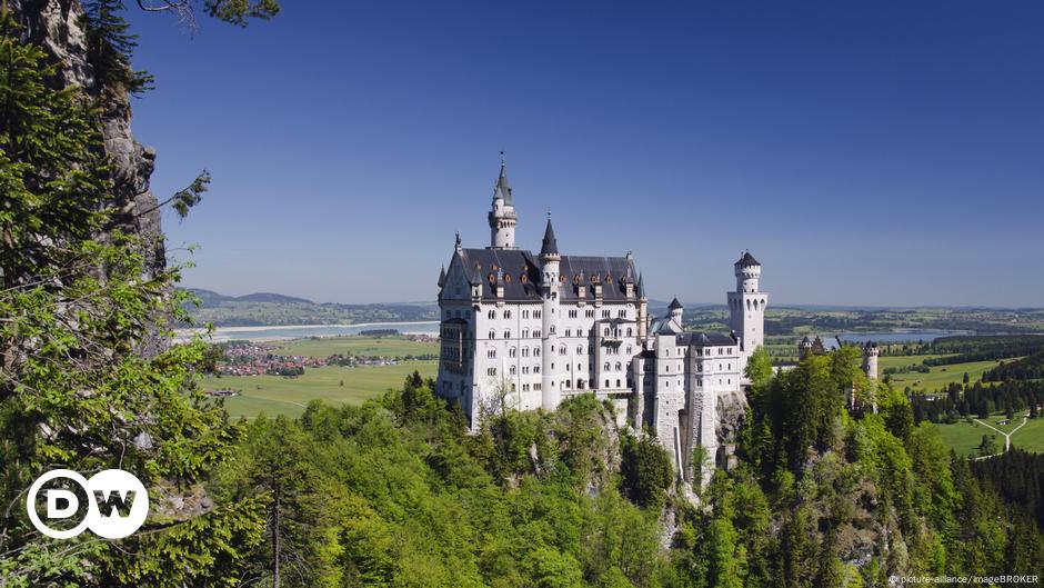 "US Man Receives Life Sentence for Neuschwanstein Castle Attack"