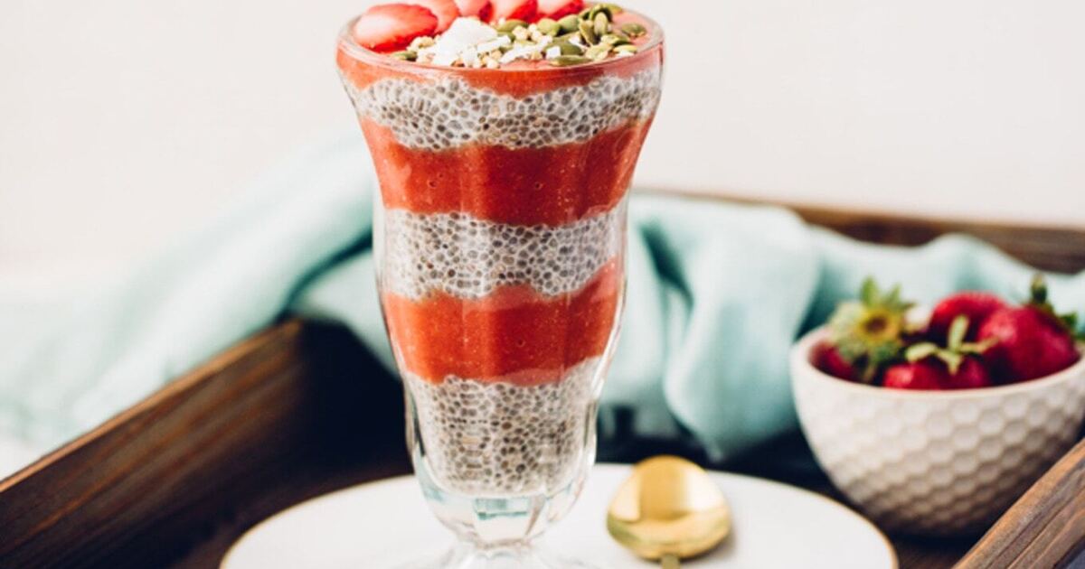 "Unveiling the Power of Chia Seeds: Benefits, Uses, and Comparisons"