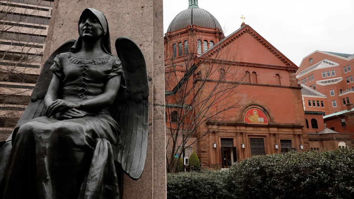 Featured image for Multiple Arrests Near U.S. Cathedrals for Explosive Possession