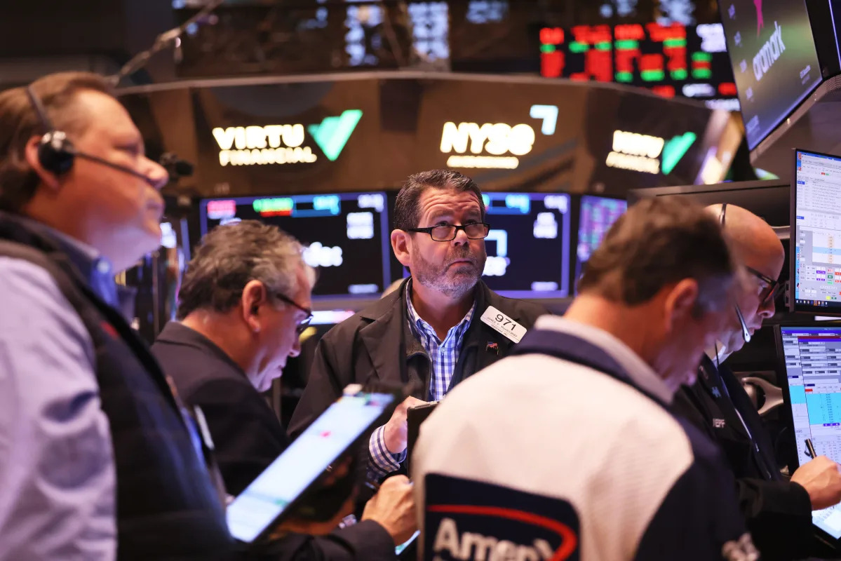 Middle East Tensions Sink Stock Market: S&P 500 and Nasdaq Decline