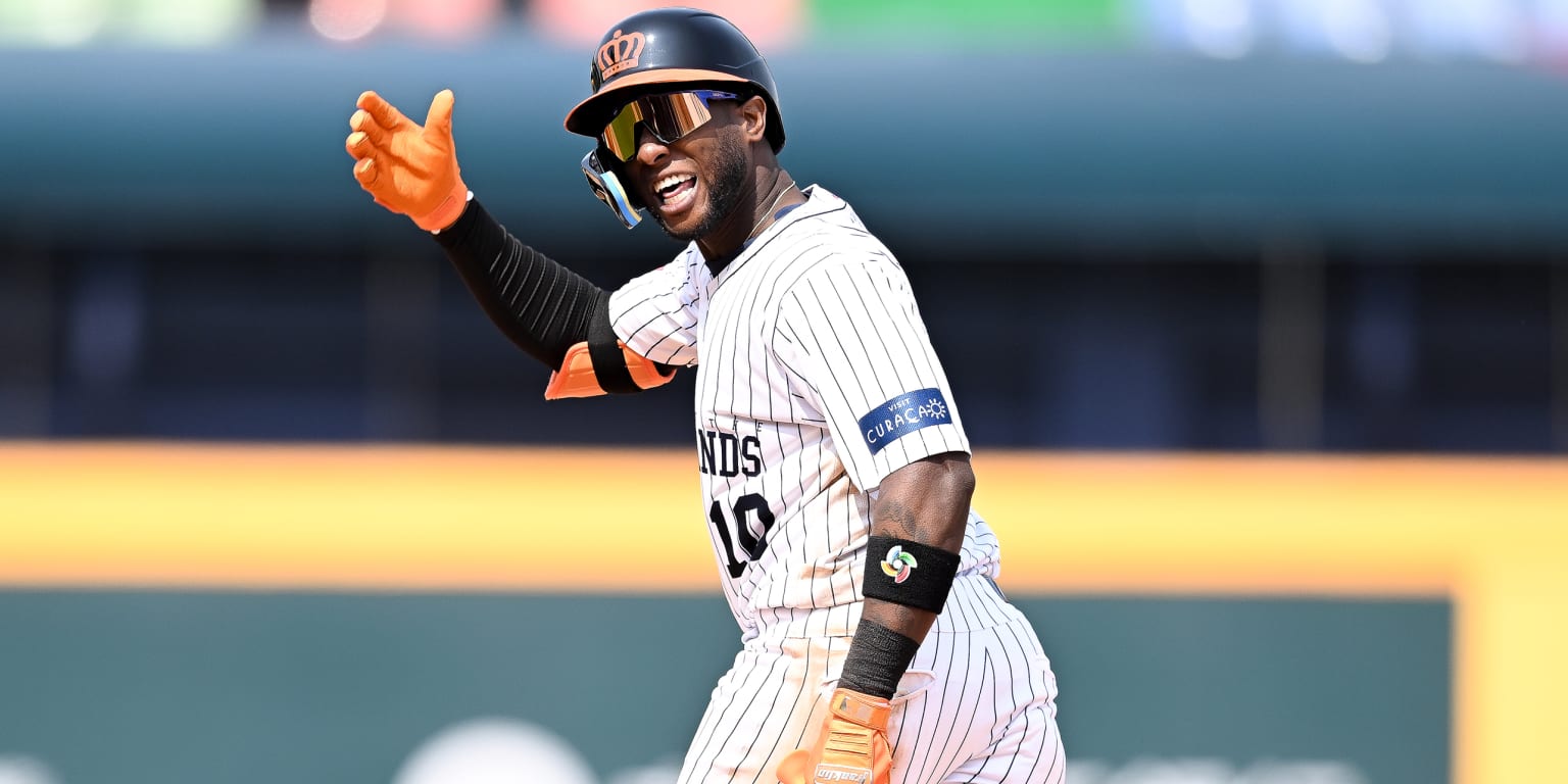 Jurickson Profar signs one-year deal with Colorado Rockies.