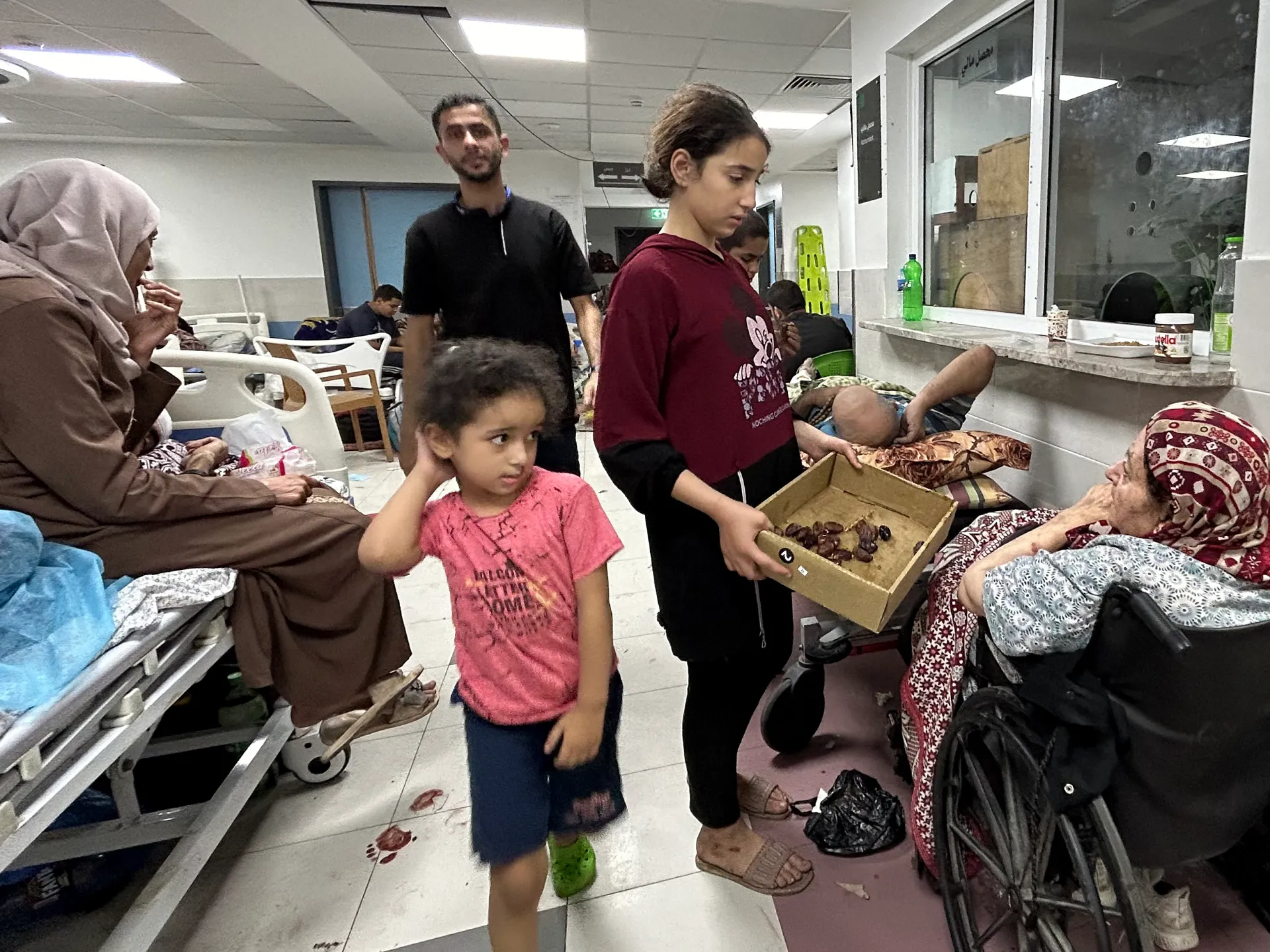 Israeli Attacks on Hospitals Impact Gaza Casualty Updates as Death Toll Surpasses 11,000