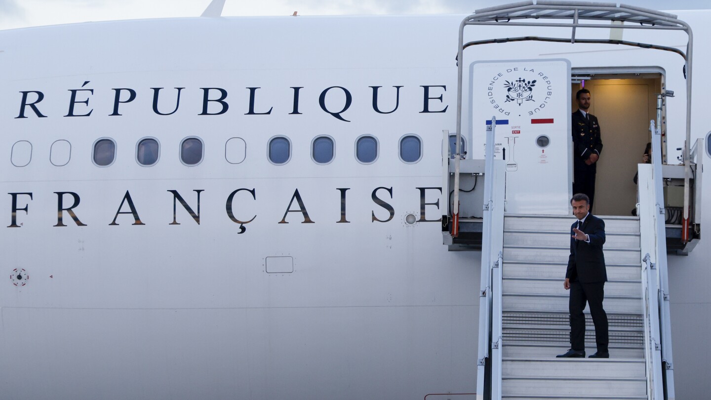 Featured image for Macron Visits Unrest-Stricken New Caledonia Amid Evacuations