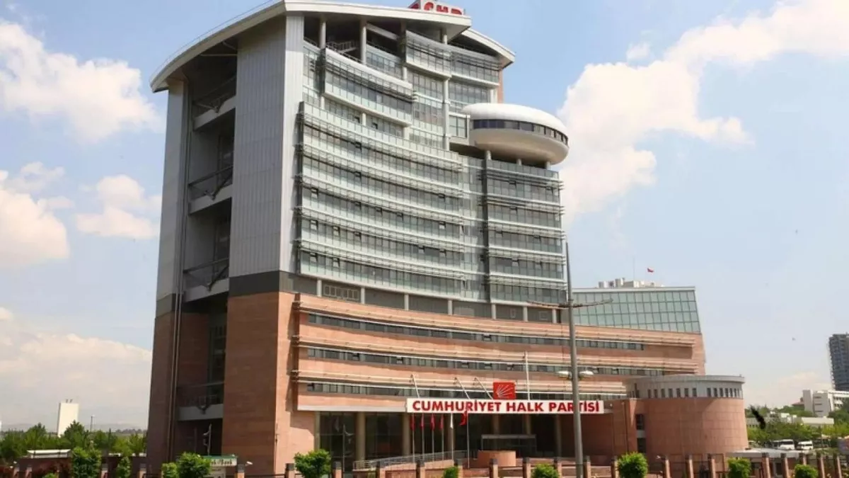 Featured image for Turkey arrests three opposition mayors amid crackdown