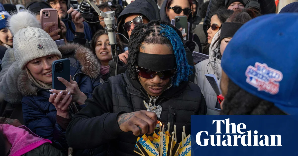 Featured image for NYC Transit Phases Out MetroCard After Three Decades