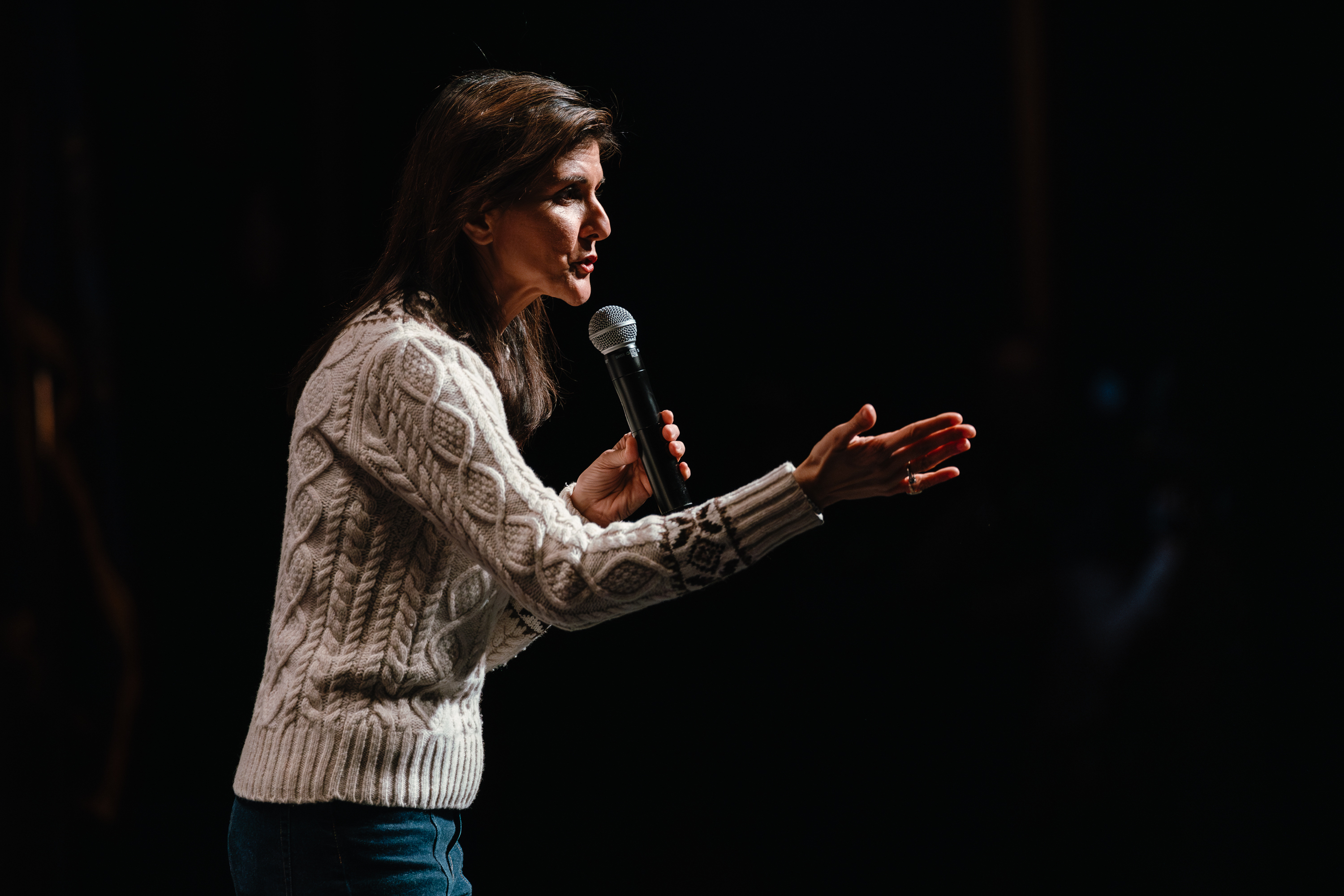 "Nikki Haley's Political Future: Pressure Mounts as RNC Considers Trump as Presumptive Nominee"