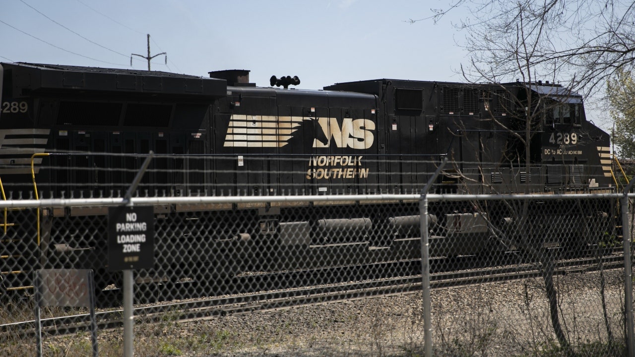 Train derailment in Pennsylvania causes no hazardous material spill.