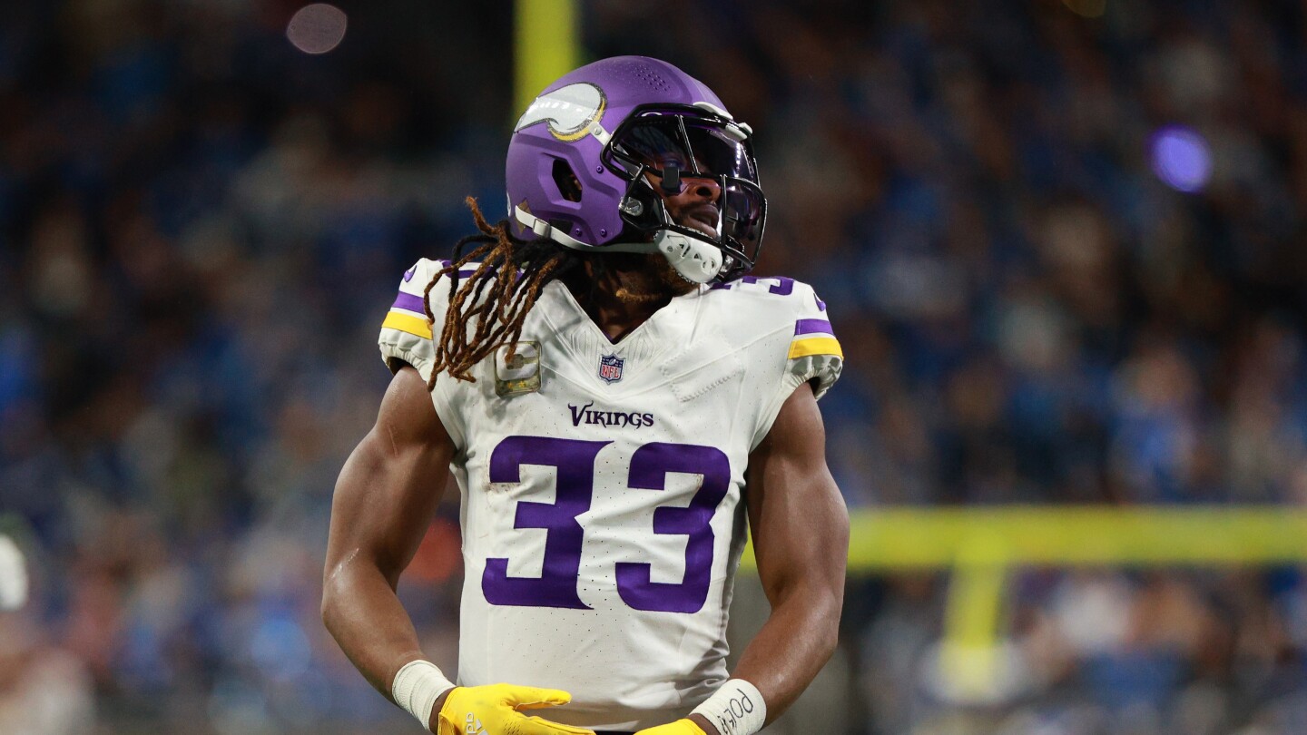 Featured image for Vikings' Aaron Jones Cleared to Play Despite NFL Discipline and Fines