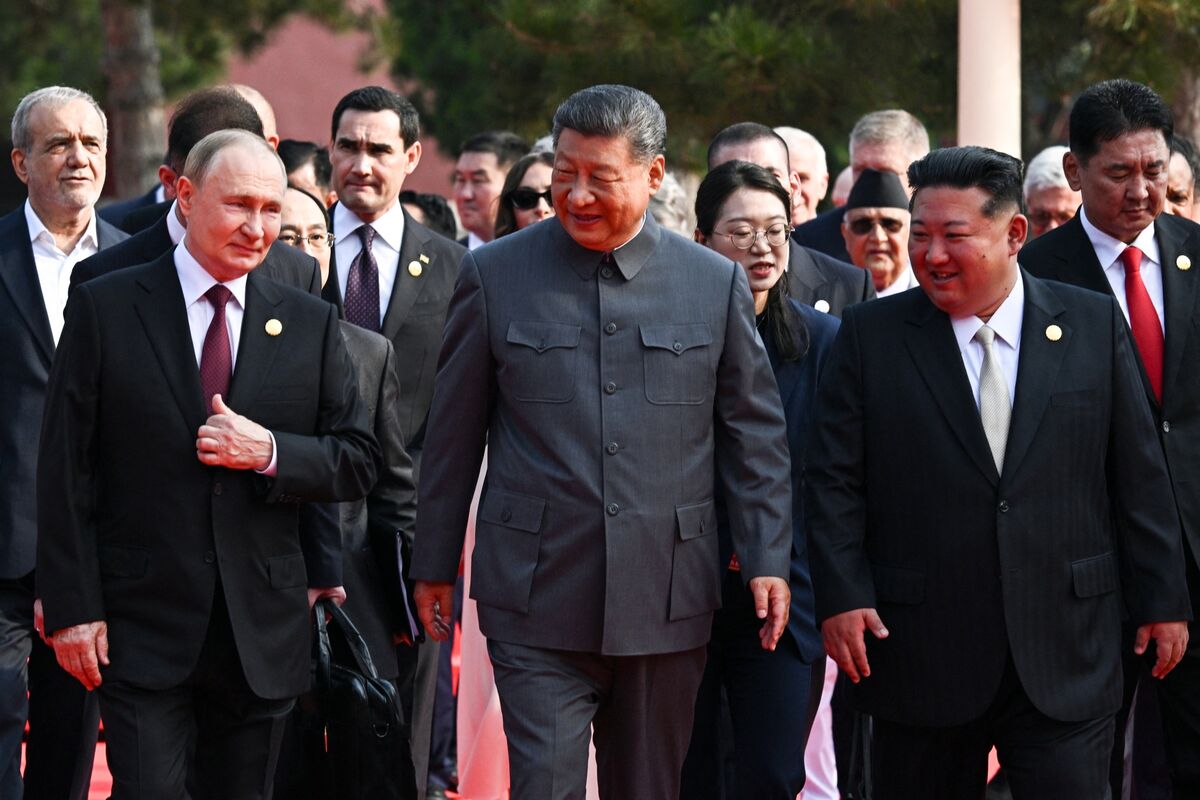 Featured image for Kim Hosts China, Russia, Vietnam in Rare Global Outreach