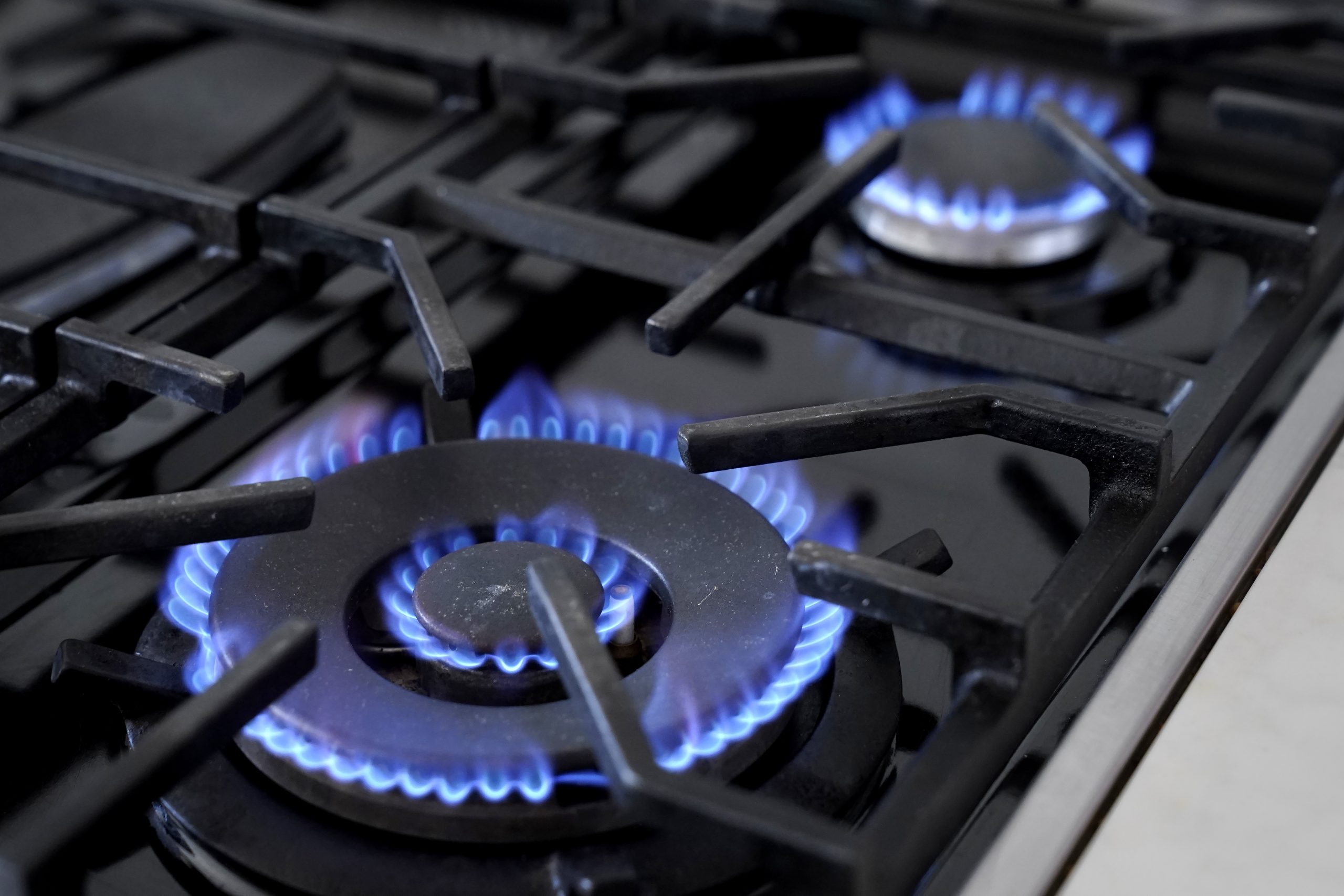 Featured image for Federal Judge Blocks Colorado Gas Stove Air Quality Warning Law
