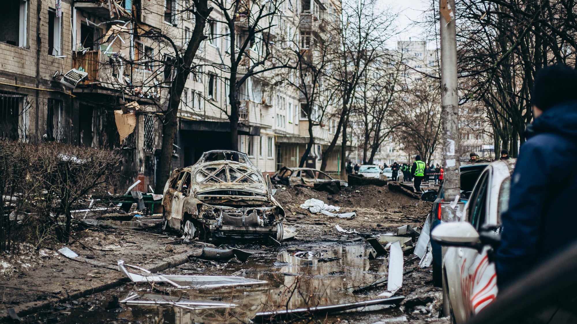 "Escalation in Ukraine: Kyiv Under Fire with Ballistic Missiles Post-Biden Meeting"