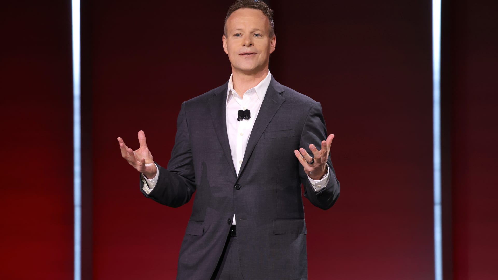 CNN's CEO Resignation Highlights Need for Stronger Business Strategy