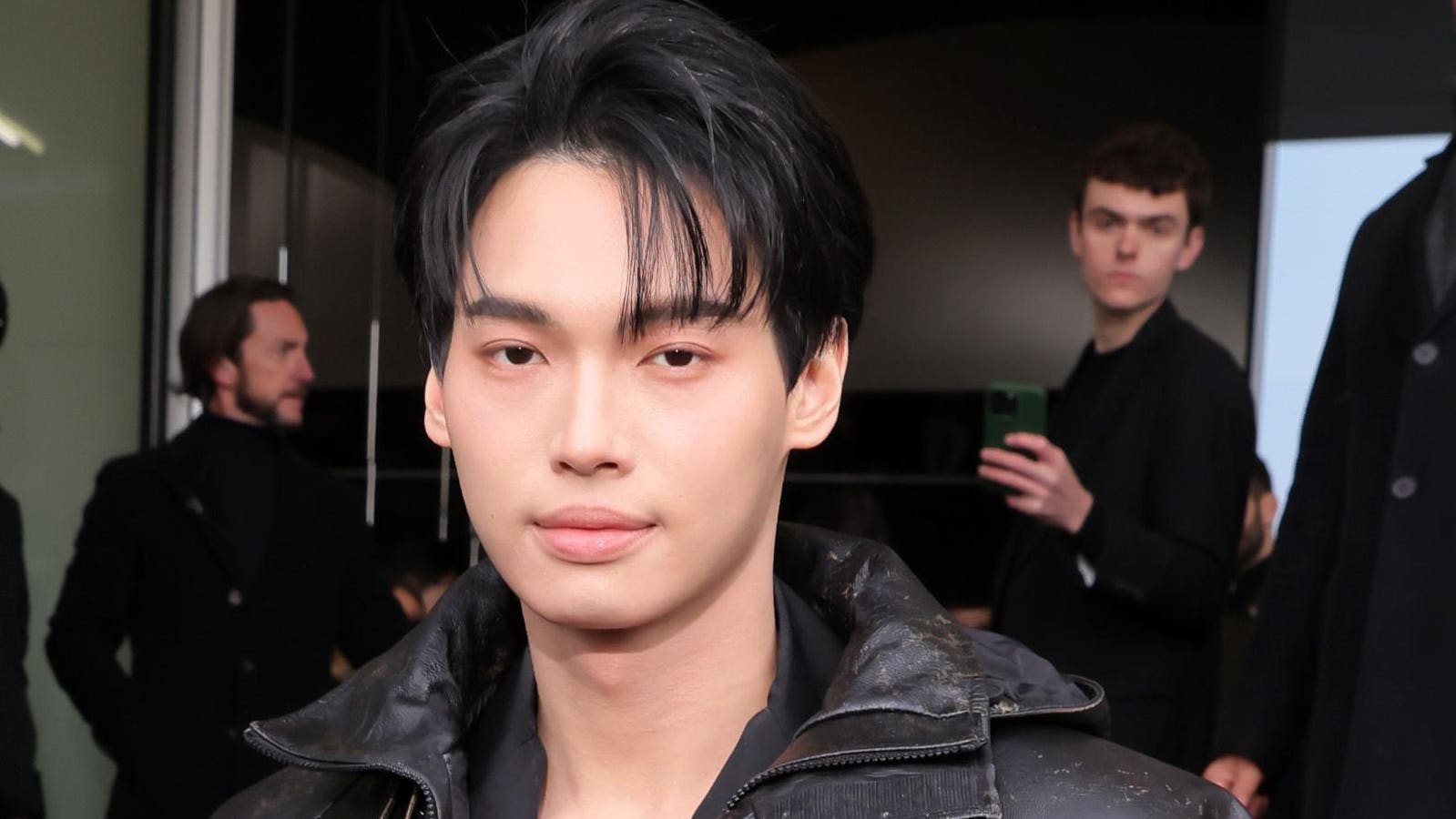 Featured image for "Milan Fashion Week 2024: Highlights and Trends"