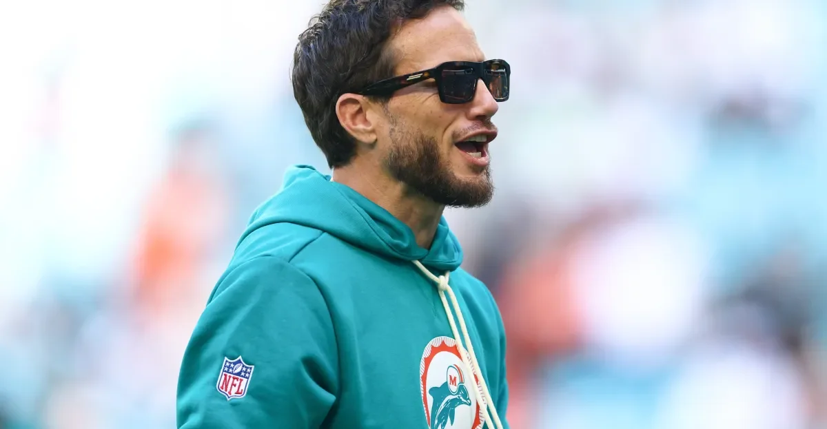 Eagles' OC hunt narrows to McDaniel and Daboll as top contenders