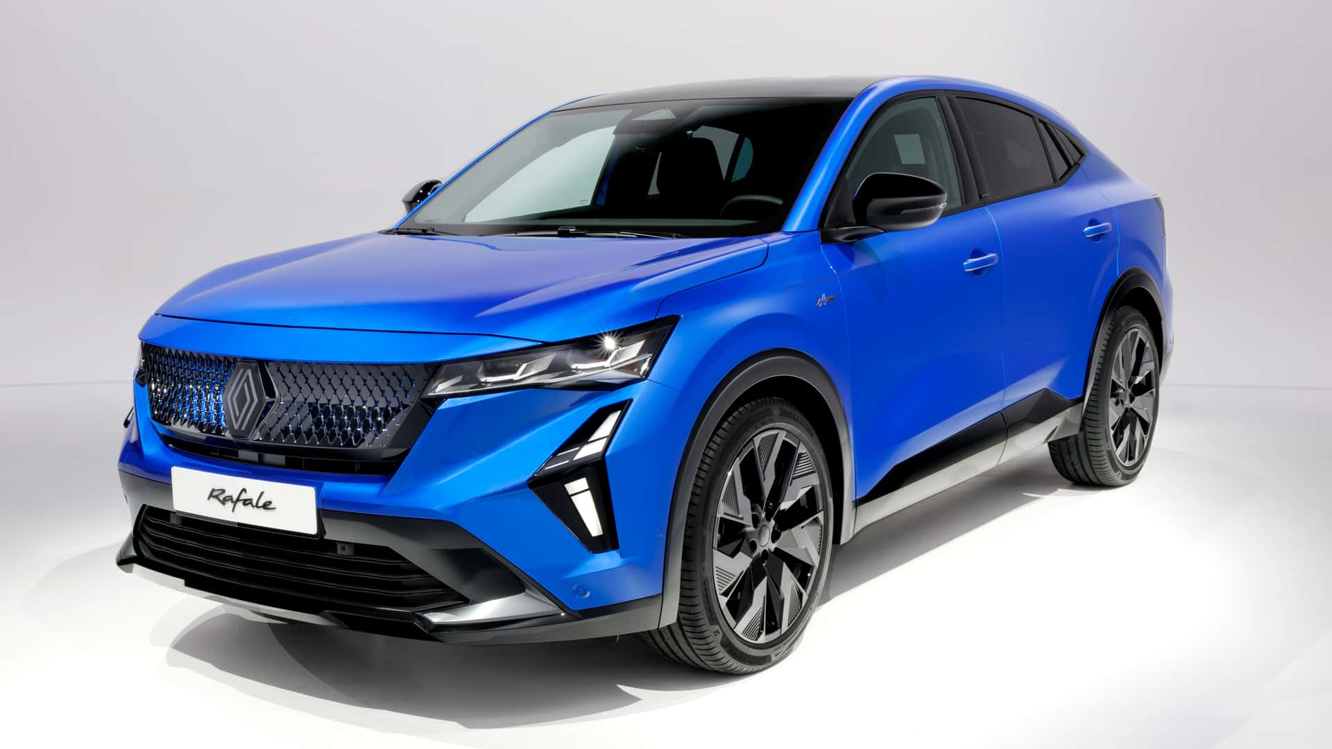 Featured image for Renault's 2024 Rafale: A Powerful Coupe-SUV with Hybrid Technology.