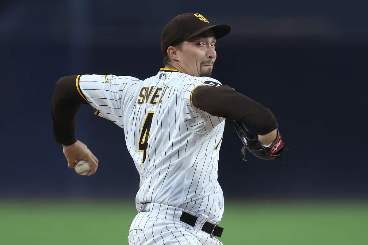 "Blake Snell Signs 2-Year, $62M Deal with Giants, Leaving Padres for NL West Rival"