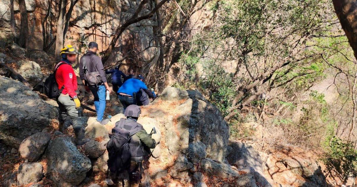 Drug cartel kills 8 call center workers who tried to quit.