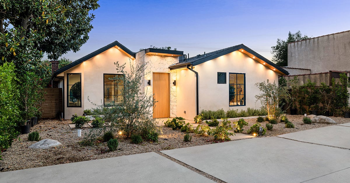 Featured image for US Home Sales Rise to 7-Month High Amid Easing Mortgage Rates