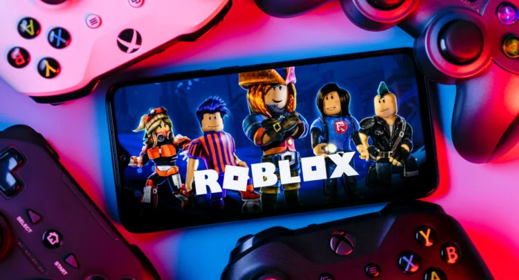Featured image for Roblox Stock Declines Amid Mixed Q3 Results and Increased Spending