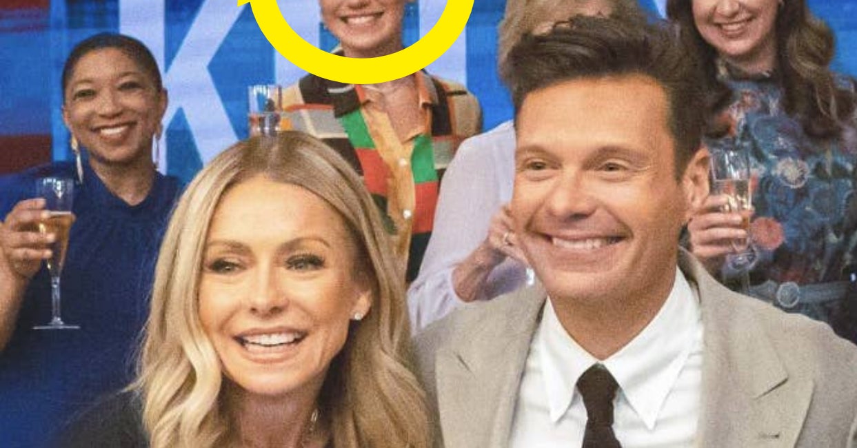 Featured image for Ryan Seacrest's Last Show Supported by Girlfriend and Family.
