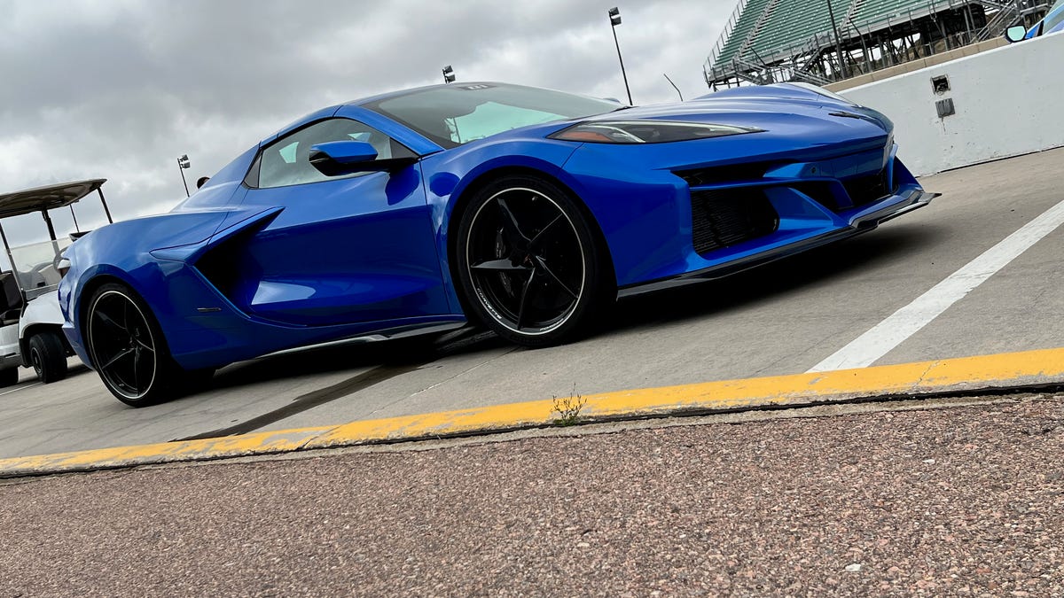 Featured image for Chevy Corvette E-Ray: The Electrifying Half-Price Answer to the Porsche 911 Turbo S