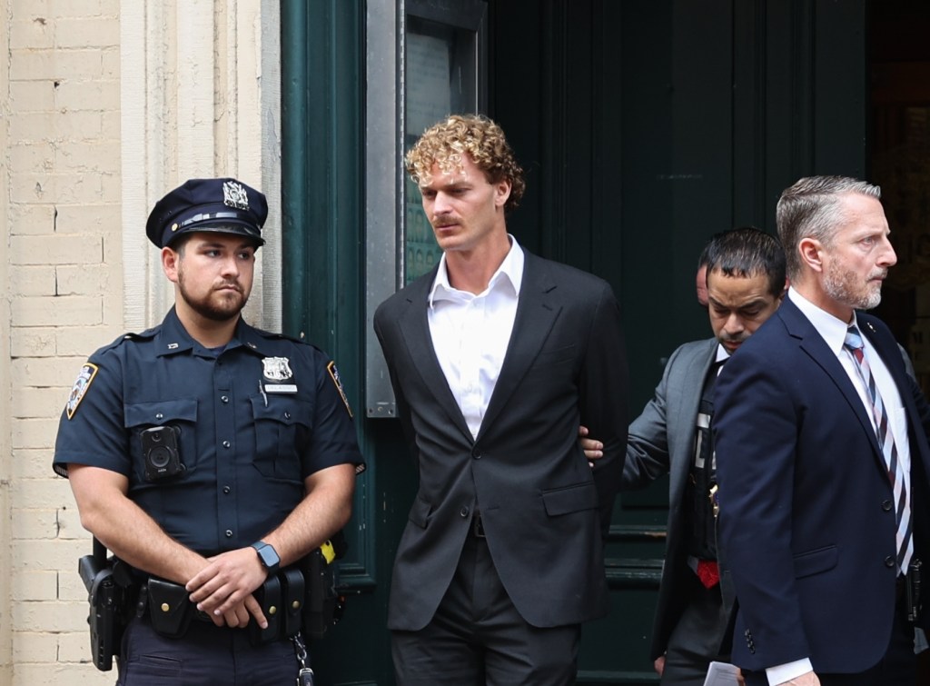Man charged with manslaughter in subway chokehold death.