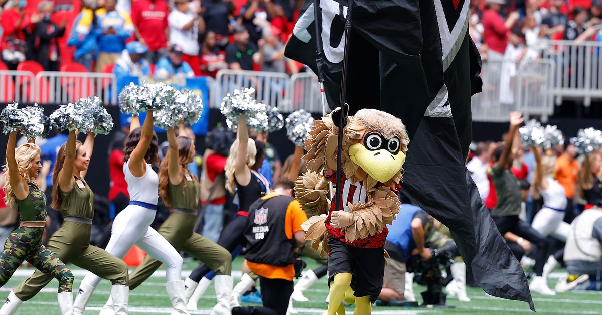 "Analyzing the 2023 Panthers and Falcons schedules: Rookie QB Bryce Young faces tough tests."