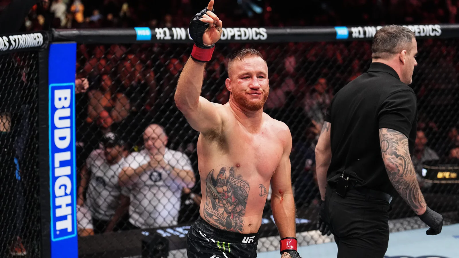 Gaethje Edges Pimblett, Captures Interim Lightweight Title in UFC's Paramount Era Debut