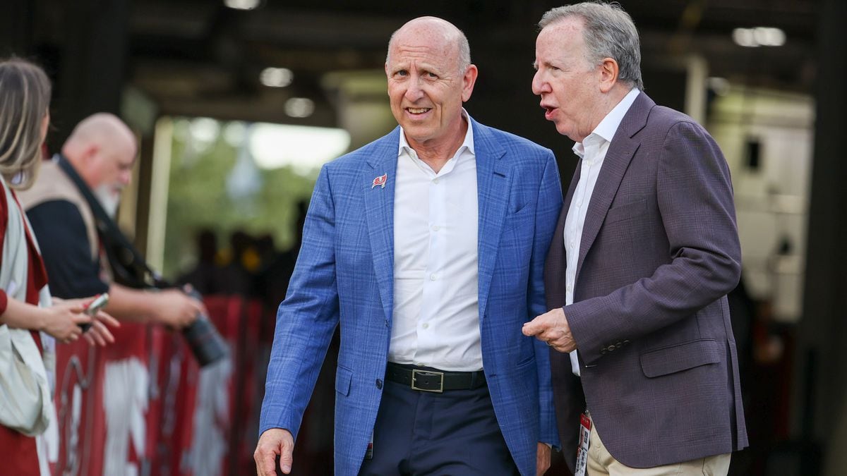 Featured image for "NFL Players' Survey Reveals Team Rankings and Concerns"