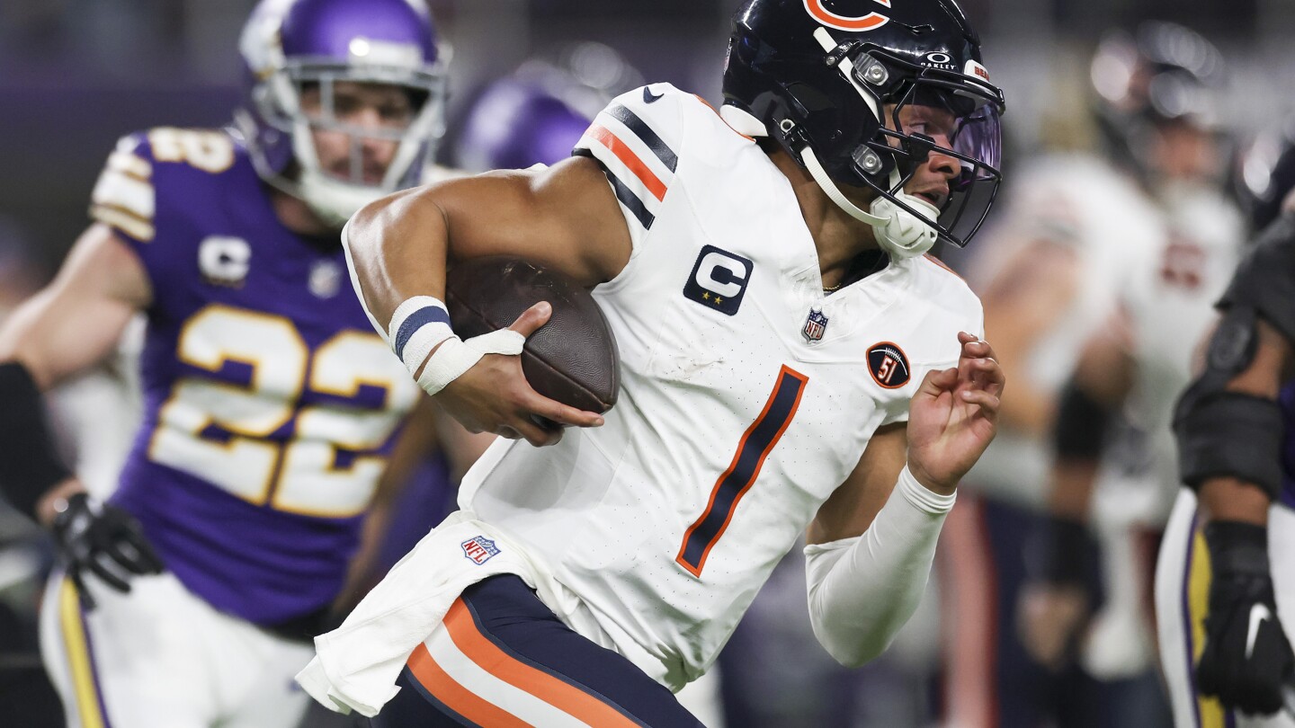 "Bears CEO Kevin Warren Expresses Confidence in Justin Fields Ahead of NFL Draft"