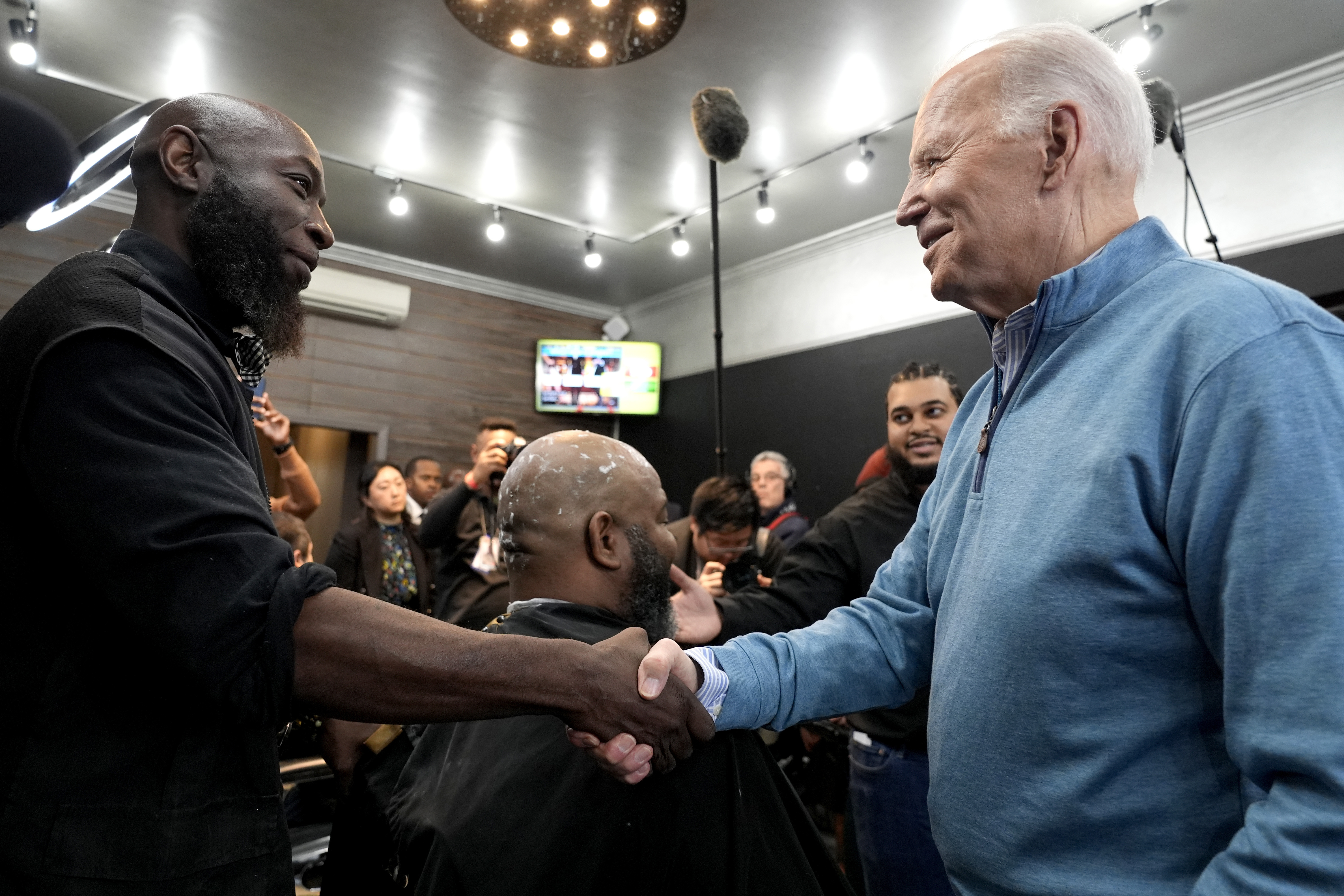 "Biden's South Carolina Strategy: Winning Over Black Voters for 2024"
