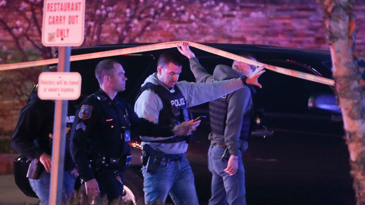 Gunfire at Christiana Mall injures three.