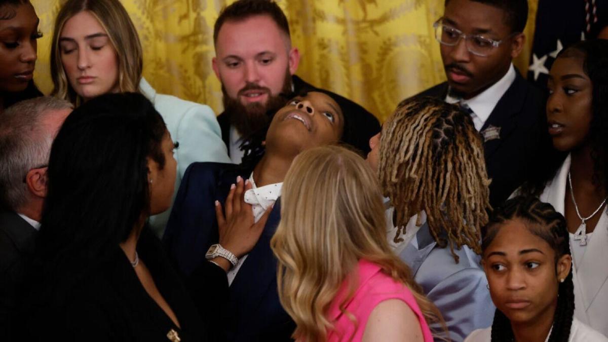 LSU basketball player faints during White House visit with NCAA champions.
