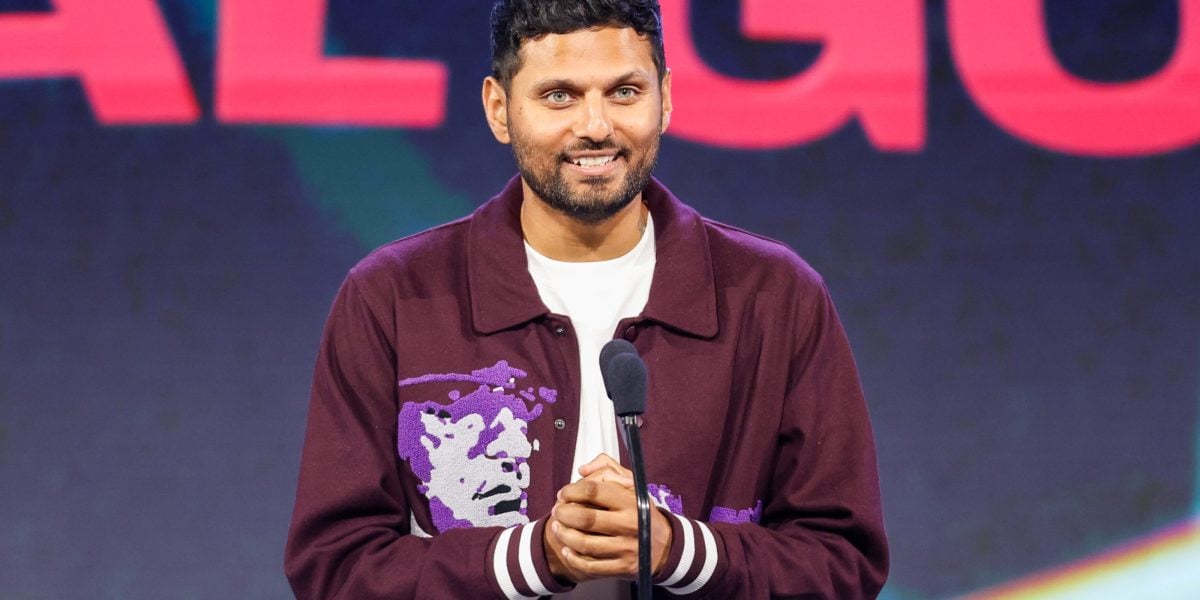 Featured image for "30-Second Daily Practice for Staying Present and Grounded, as Recommended by Jay Shetty"