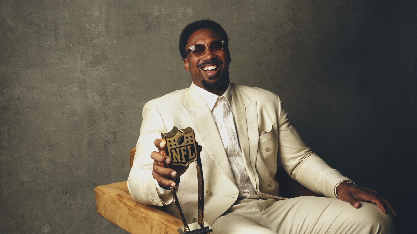 Featured image for "Sibling Rivalry: T.J. Watt's DPOY Loss and J.J. Watt's Defense"