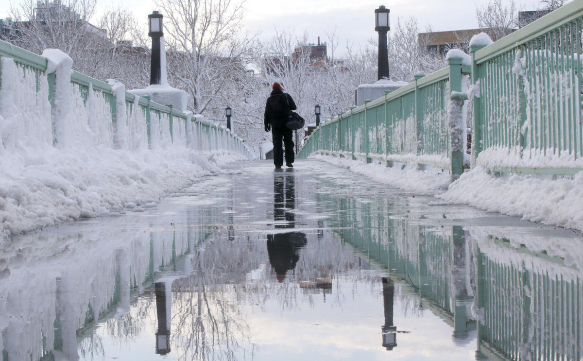 "U.S. Braces for Bomb Cyclone, Blizzard Conditions, and Flooding"