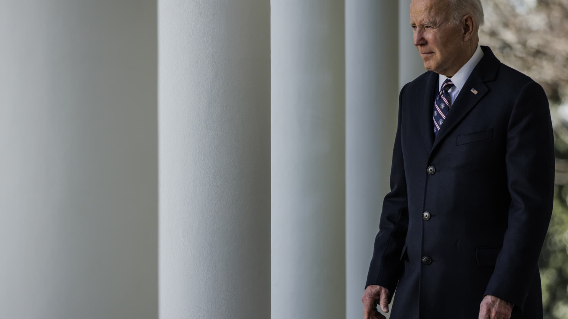 Analyzing Biden's First Presidential Veto: Protecting Investments and Free Markets.