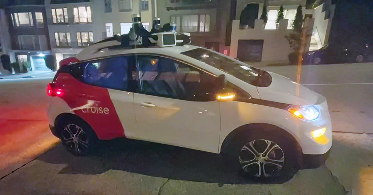 Featured image for California DMV Suspends Cruise's Driverless Car Permits in San Francisco