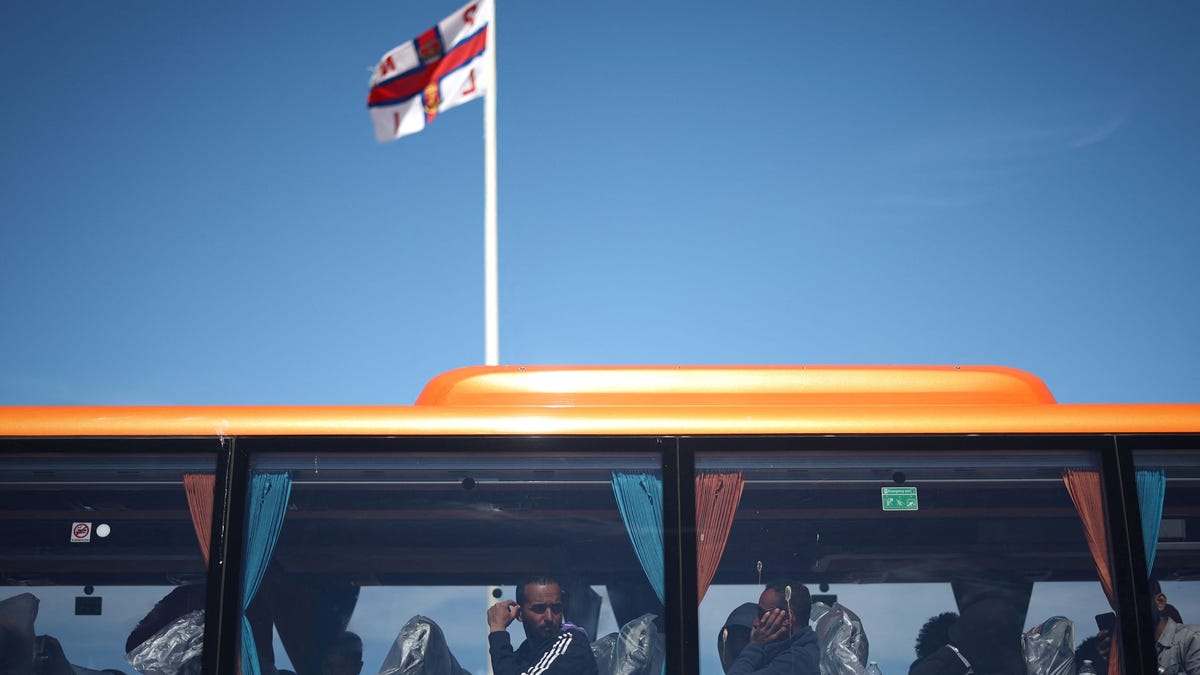 Featured image for UK's Controversial Plan to Send Asylum Seekers to Rwanda Sparks Parliamentary Showdown and Public Scrutiny