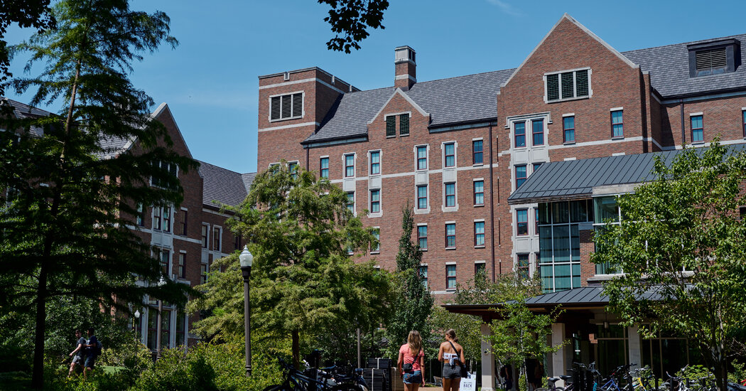 Featured image for Consequences of Defaulting on Student Loan Payments