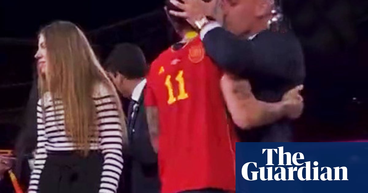 Featured image for Spanish FA President Apologizes for Controversial World Cup Kiss