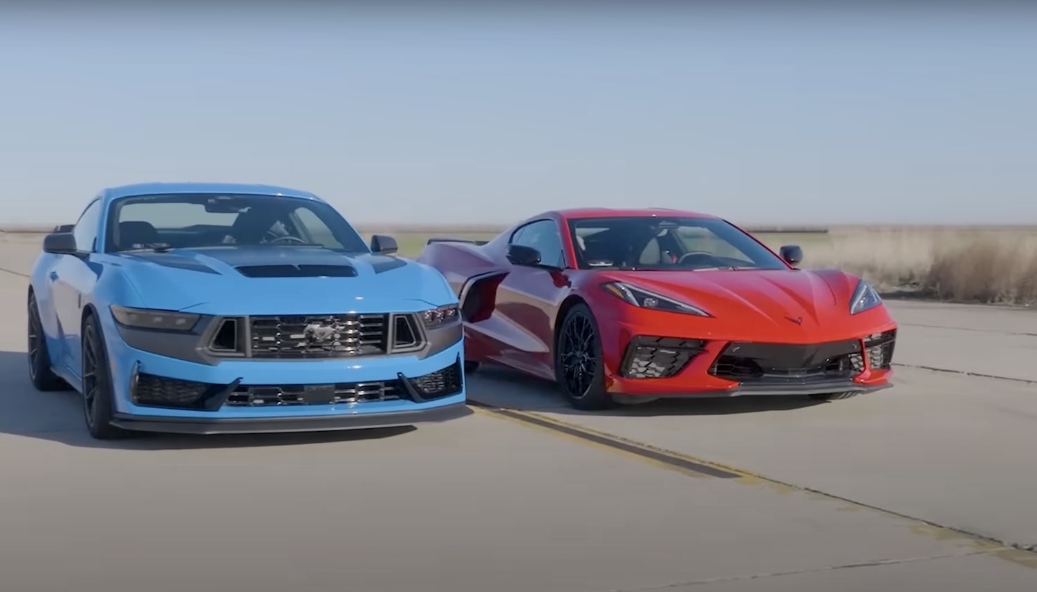 Featured image for Mustang Dark Horse Battles Corvette Stingray in U-Drag Race