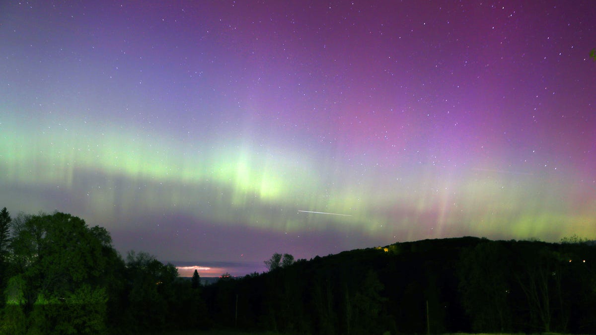 "June Brings Northern Lights: Viewing Tips and Photo Guide"