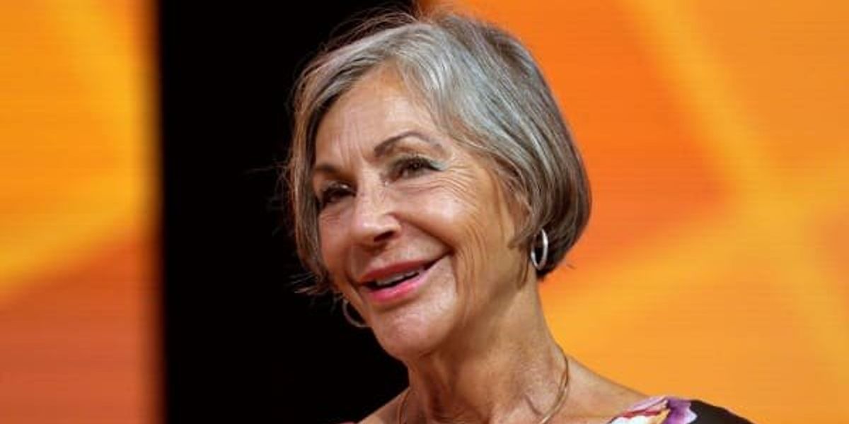 Featured image for Forbes' 2023 Billionaire List: Fort Worth Woman Ranks 3rd, Elon Musk Falls, and More Lose Billionaire Status