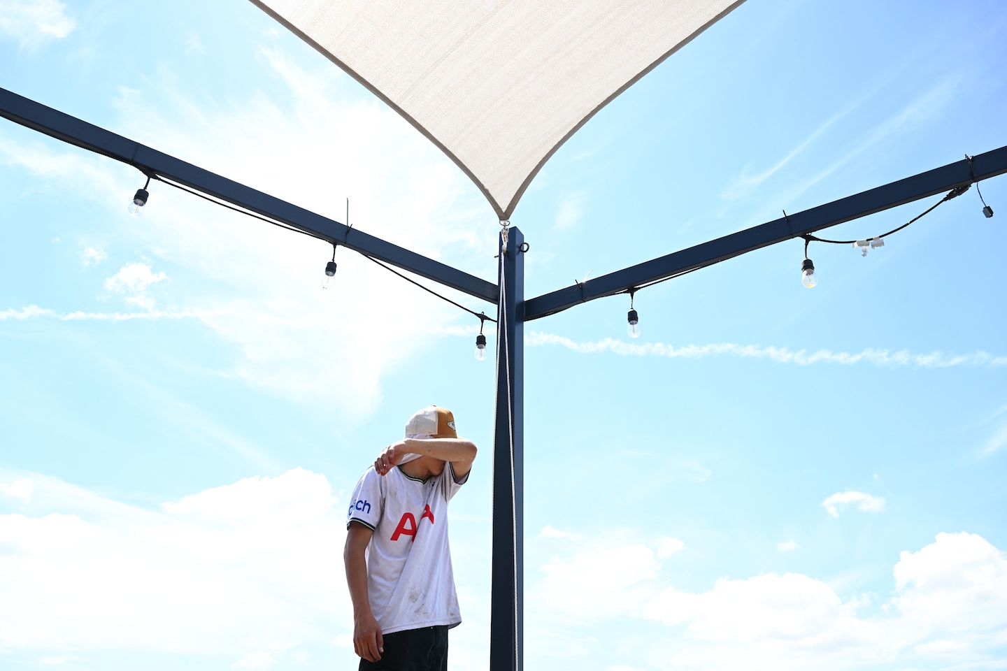 Featured image for Heat Wave to End Sunday, Humidity Persists