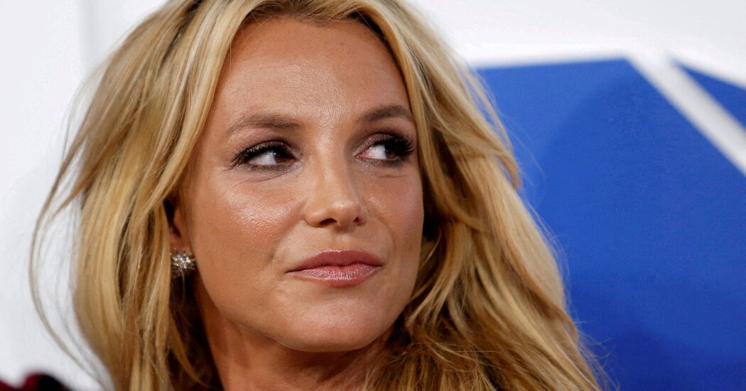 Featured image for Britney Spears's Memoir Breaks Records with 1.1 Million Copies Sold in First Week