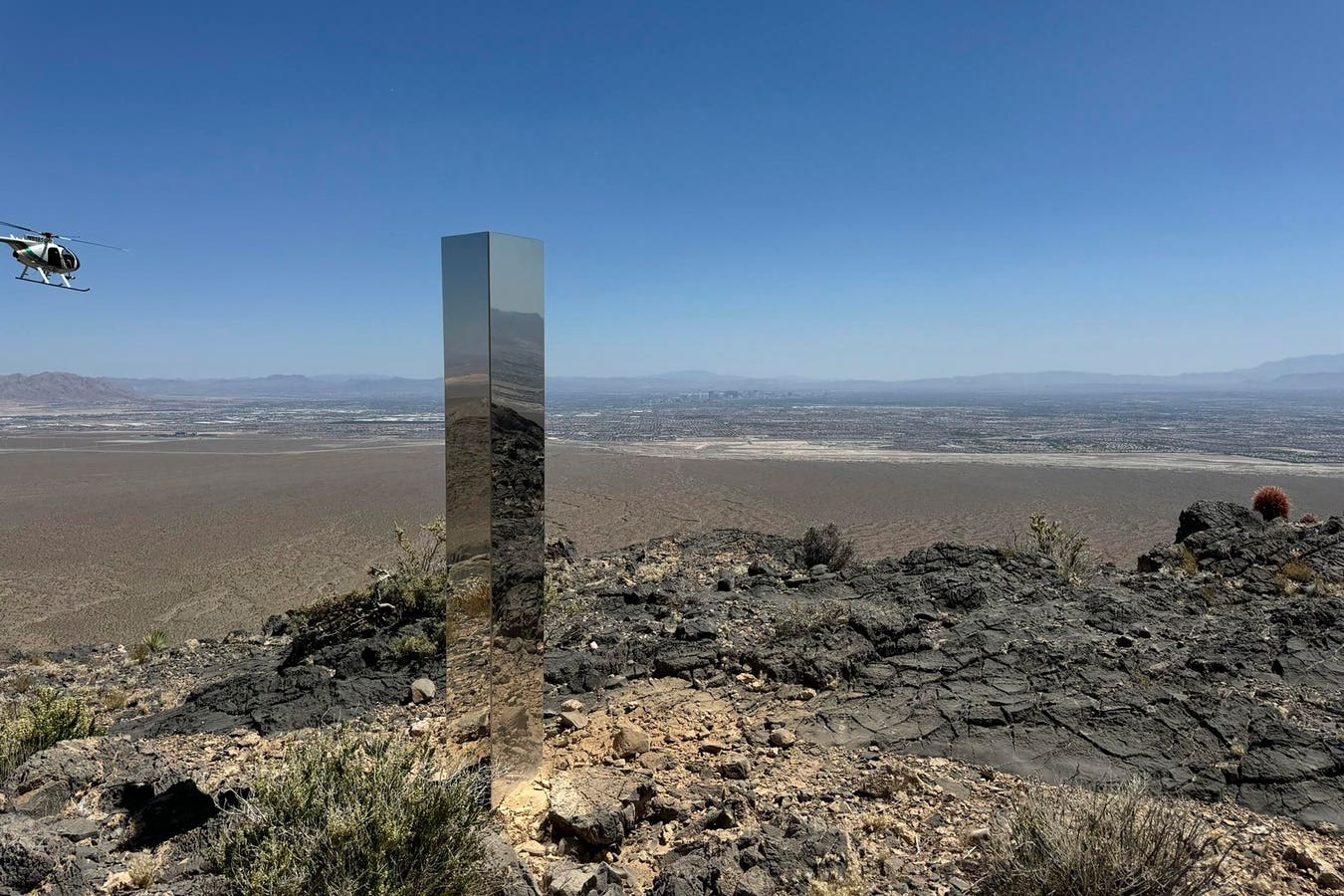 Featured image for Mysterious Las Vegas Monolith Removed by Authorities